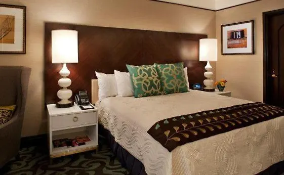 Casino Del Sol 4*